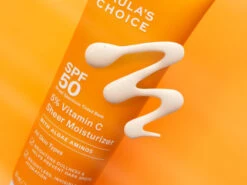 5% Vitamin C Sheer Tagescreme LSF 50 -Casida Soldes 11360 redesign2